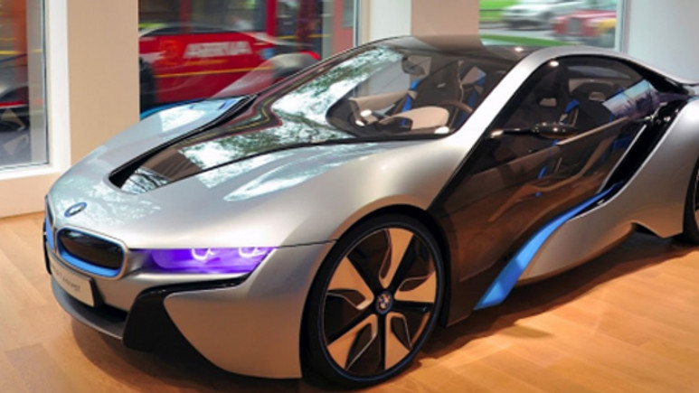 BMW Londra'ya bomba gibi geliyor!