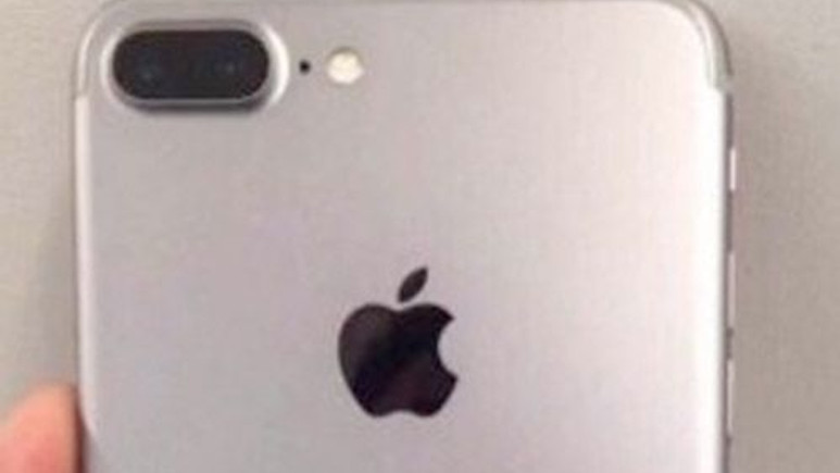 Apple iPhone 7 Plus bir kez daha kameralara poz verdi