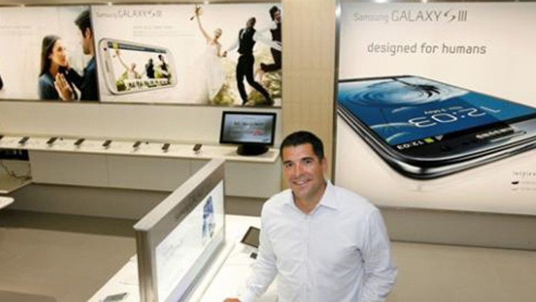 Samsung yeni mağazasında Apple'dan esinlenmiş!