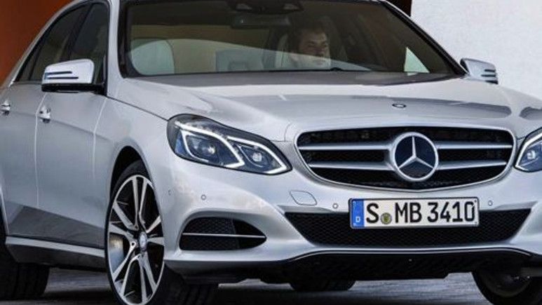 Mercedes'ten emniyet kemerine hava yastığı!