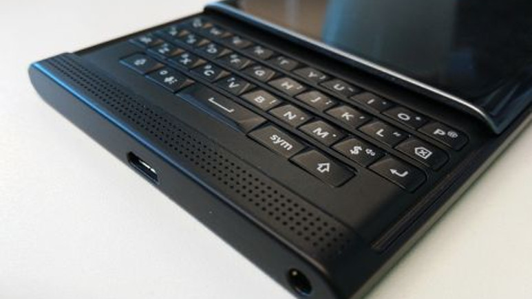 BlackBerry Priv kutusundan çıkıyor! (Video)