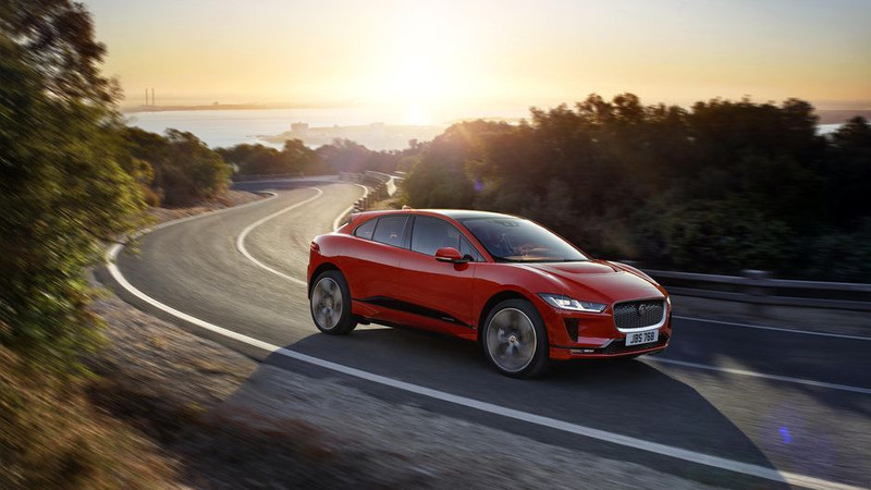 Tesla'nın yeni rakibi Jaguar Pace! - Resim: 1