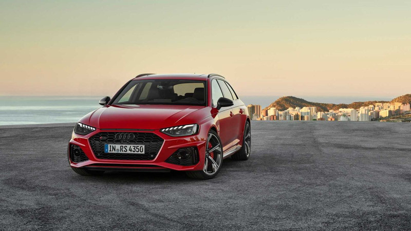 Makyajlı 2020 Audi RS 4 Avant kendini gösterdi - Resim: 1