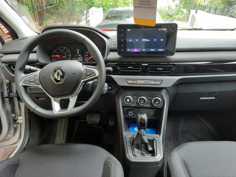Renault popüler sedan modelini vergiler dahil 373 bin TL'ye satıyor! Bu kampanya kaçmaz! - Resim: 1