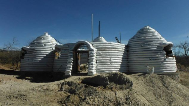 Dünya çapında kurulmuş SuperAdobe projeler - Page 4