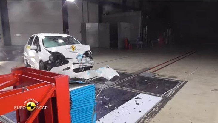 Güvenlik testinde 1 yıldız bile alamayan otomobil - Page 3
