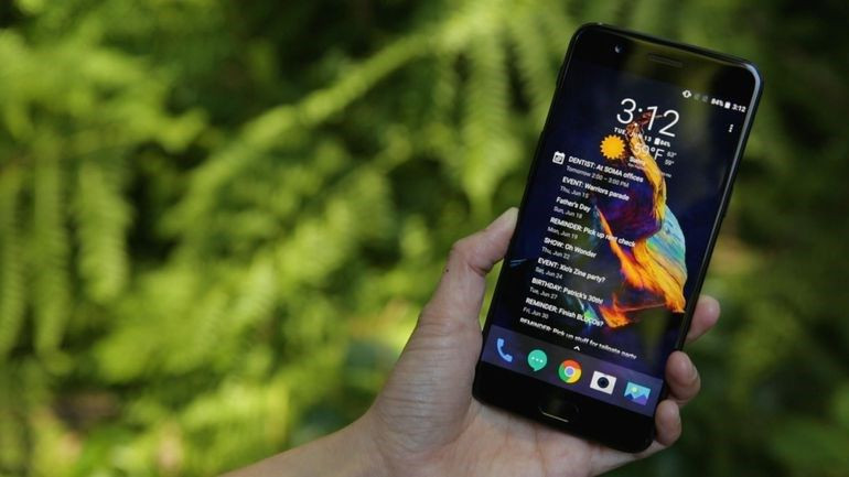 Yıl içerisinde çıkan en iyi amiral gemisi telefonlar - Page 3