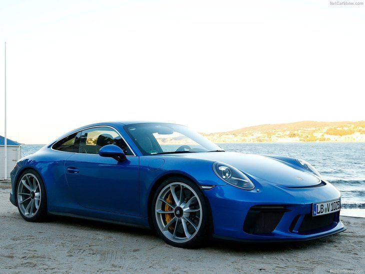 2018 Porsche 911 GT3 Touring Package - Page 1