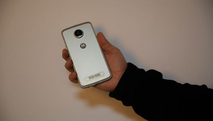 Moto Z2 Play inceleme - Page 4