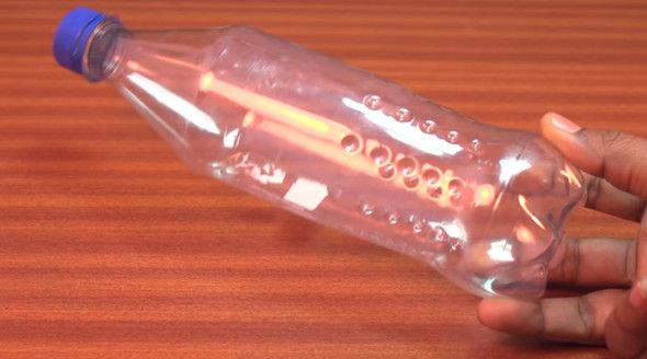 Plastik şişe ve telefonla öyle bir şey yaptı ki - Page 2