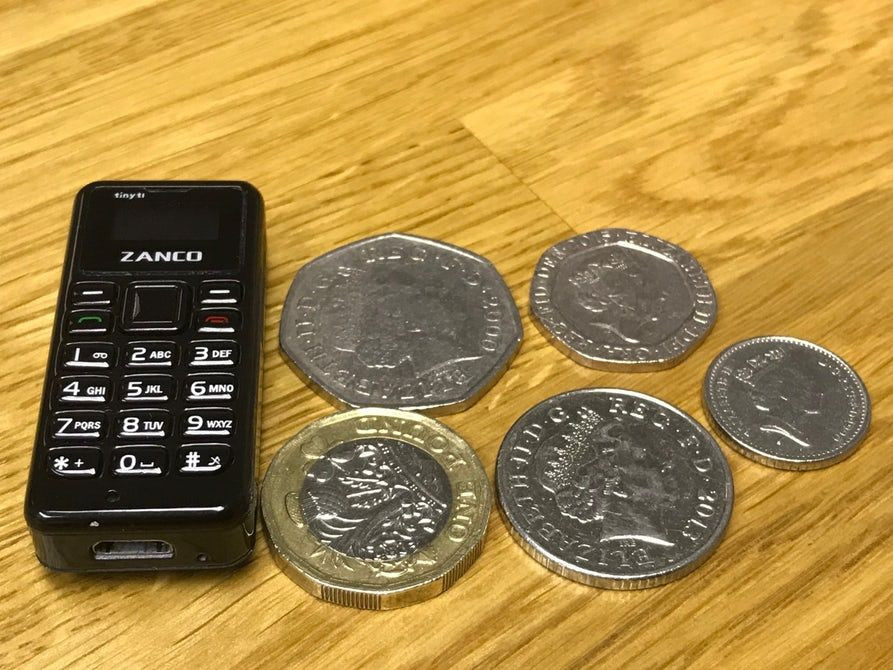 Dünyanın en küçük telefonu Tıny t1'in tüm resmi görüntüleri - Page 4