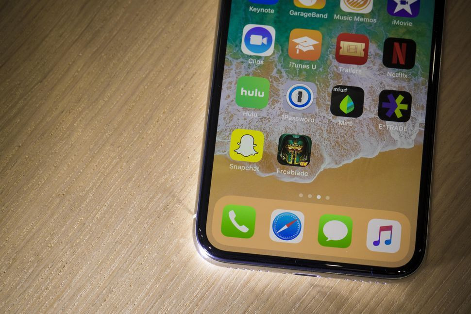 Kaynak kodları internete düşen iPhone tehlikede mi? - Page 4