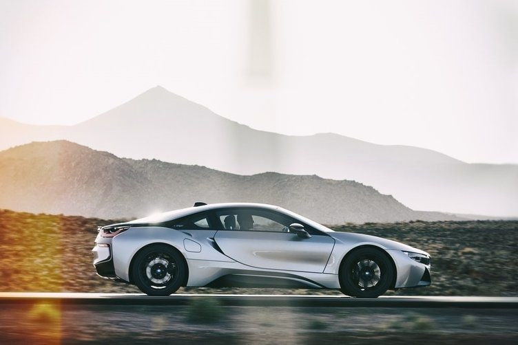 2019 BMW i8 Roadster'in fiyatı sonunda gün yüzüne çıktı - Page 3