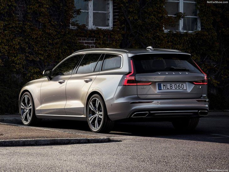 Volvo'nun yeni modeli V60 gün yüzüne çıktı - Page 1