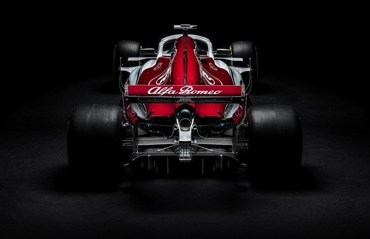 Alfa Romeo, Sauber F1 Takımı'nın yeni aracı C37 - Page 1