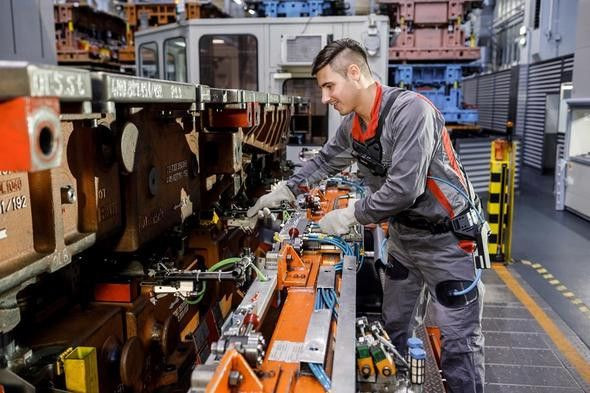 Audi otomobilleri iskelet robotlarla yapıyor - Page 3