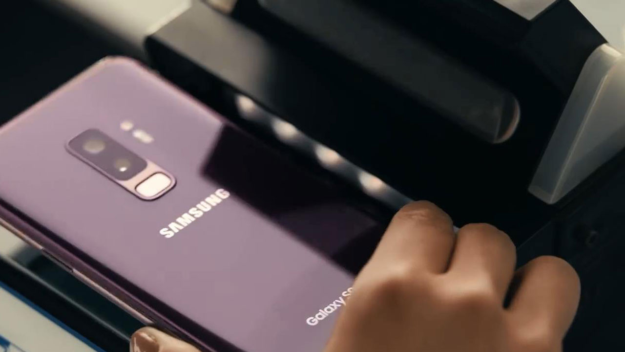 Samsung S9 için iPhone göndermeli yeni reklam