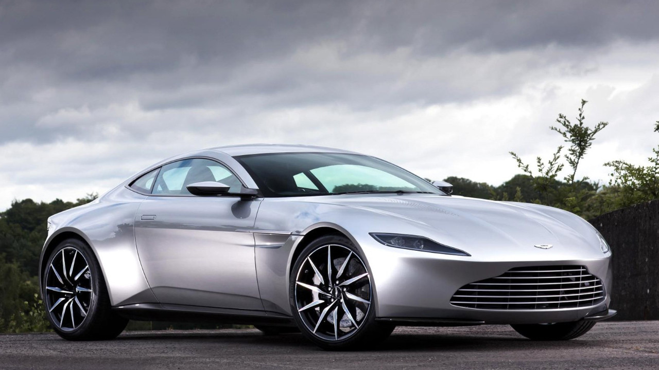 Aston Martin Vantage yenilendi!