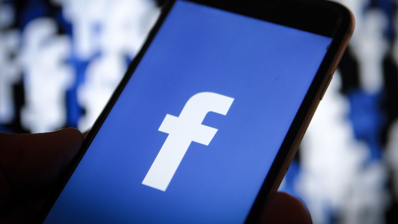 Facebook ve Instagram'a yaş sınırı kararı!