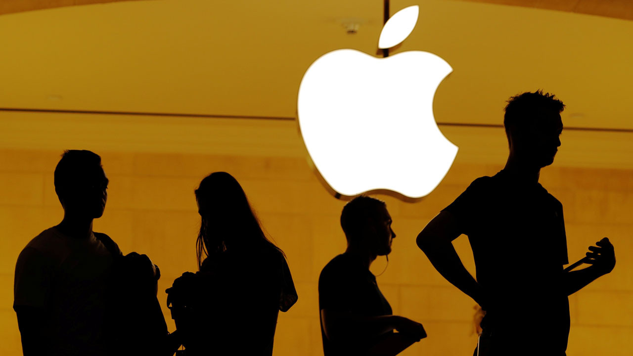 Dünyada bir ilk: Apple 1 trilyon dolara ulaştı!