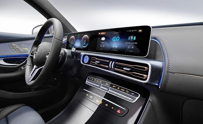 İşte karşınızda Mercedes-Benz EQC! - Page 1