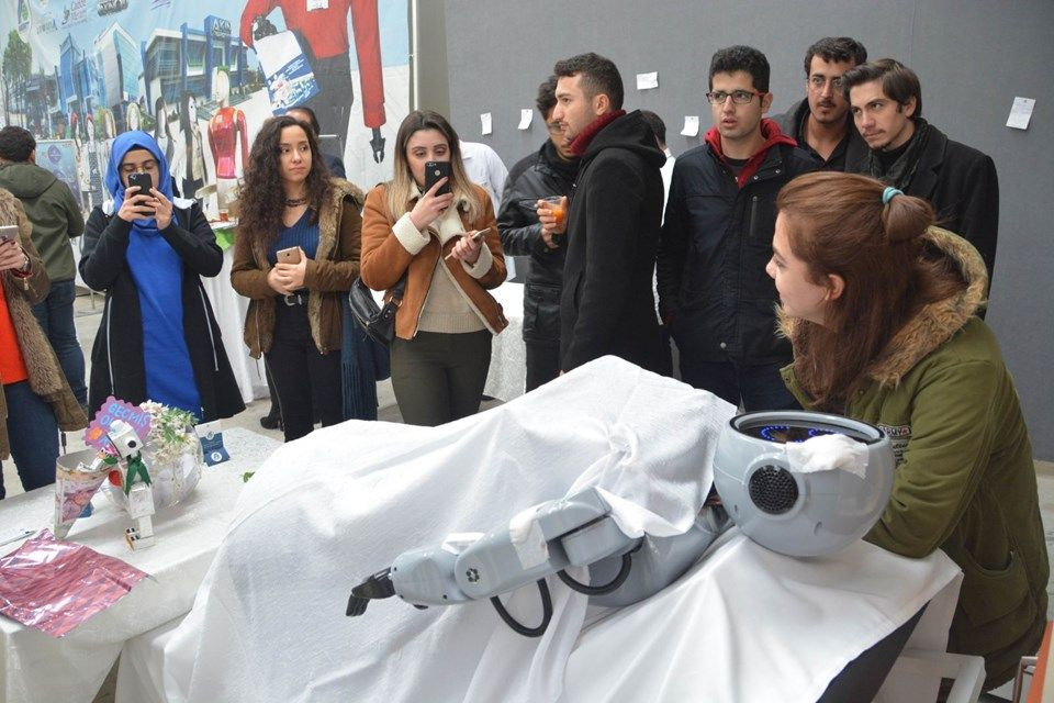 Robot Mini Ada'ya binlerce kişiden geçmiş olsun ziyareti! - Page 3