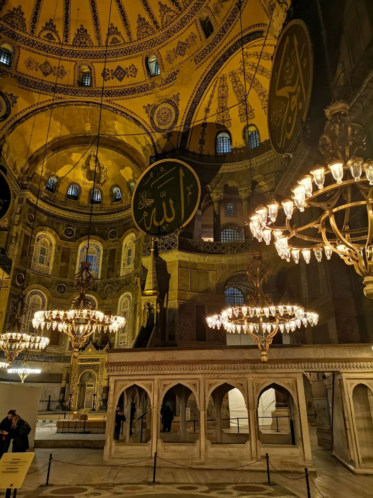 Huawei Mate 20 Pro ile Ayasofya'yı gece fotoğrafladık - Page 4