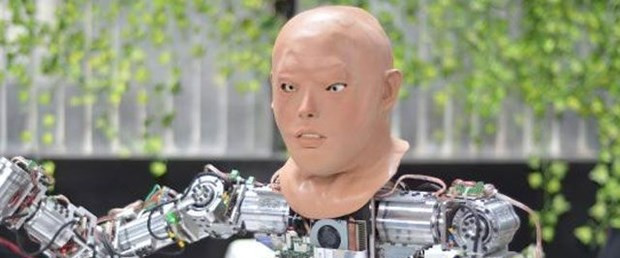 Konya'da üretilen insansı robota yüz nakli! - Resim : 1
