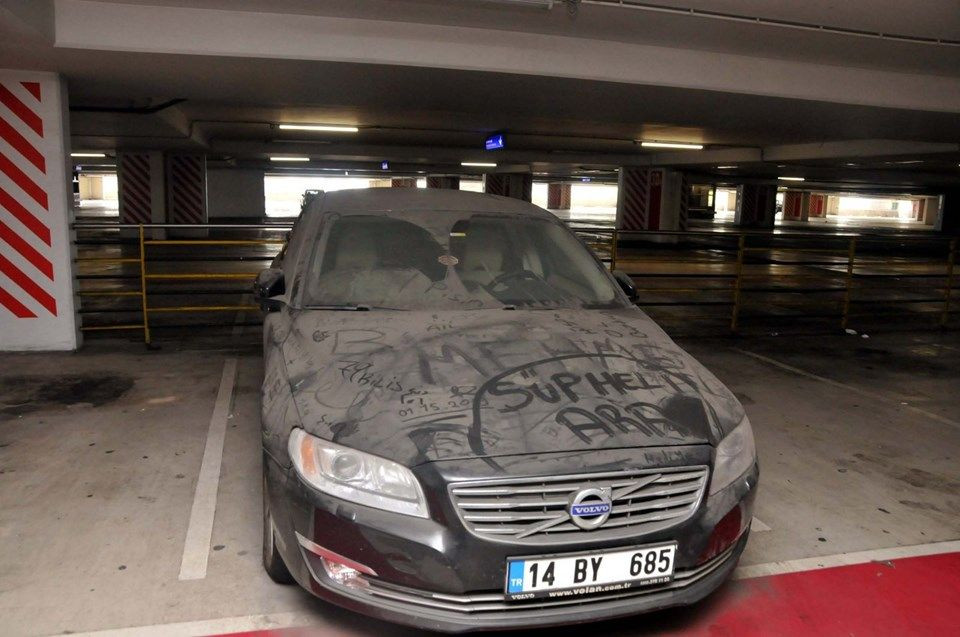 Atatürk Havalimanı otoparkında unutulan araçlar! - Page 3