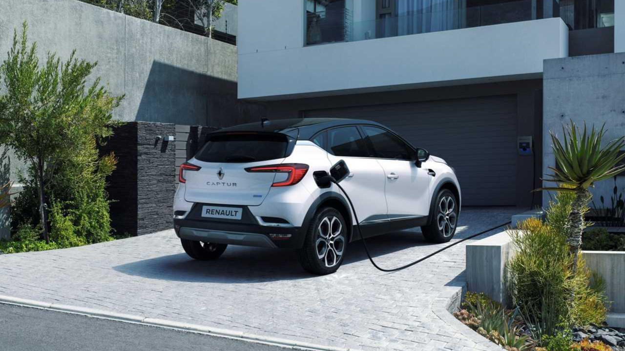 yeni-captur-ve-clio-nun-hibrit-vers-H7Fr_cover.jpg