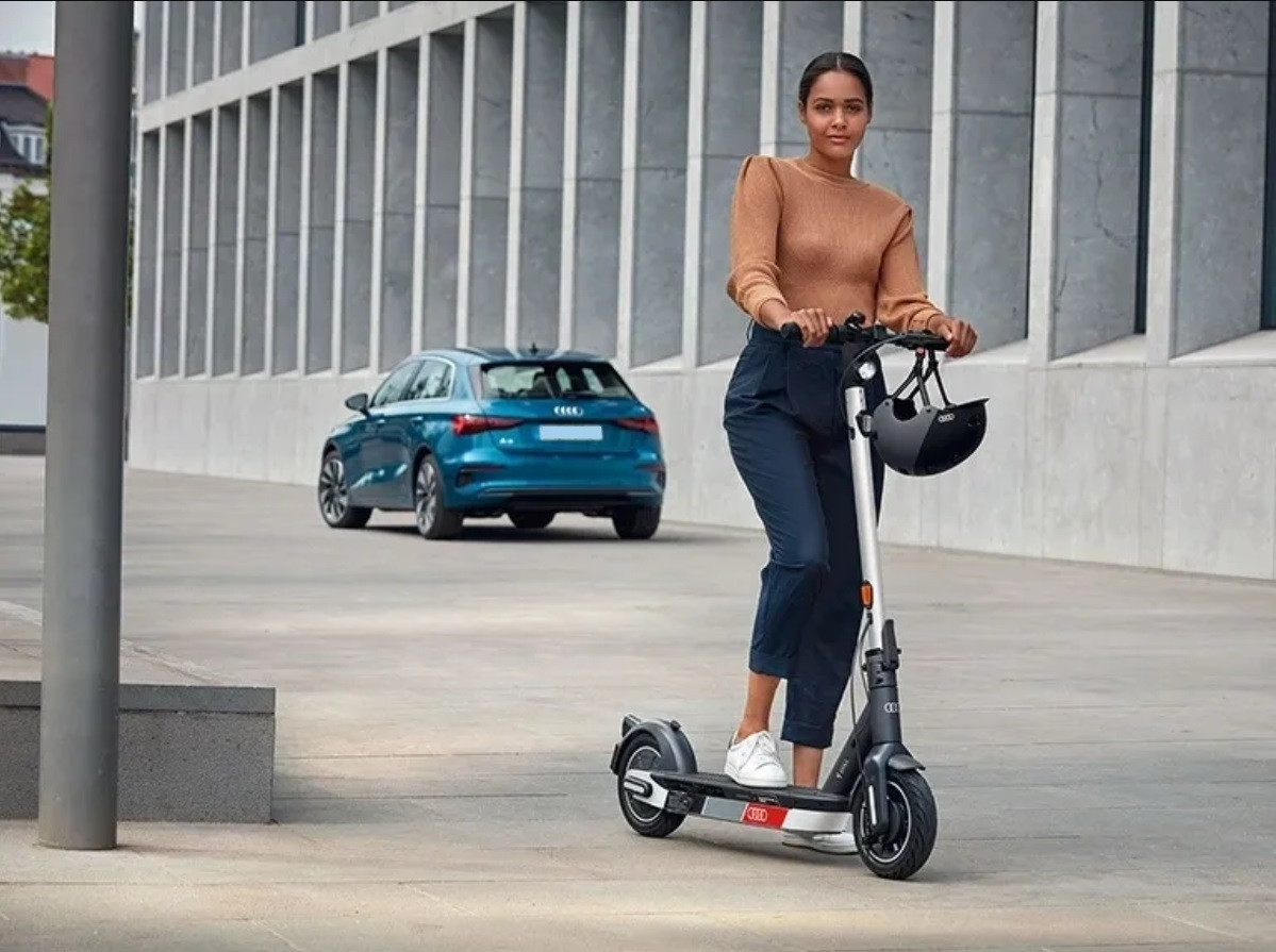 elektrikli-scoother-mevcuat-yonetme-LSkq.jpg