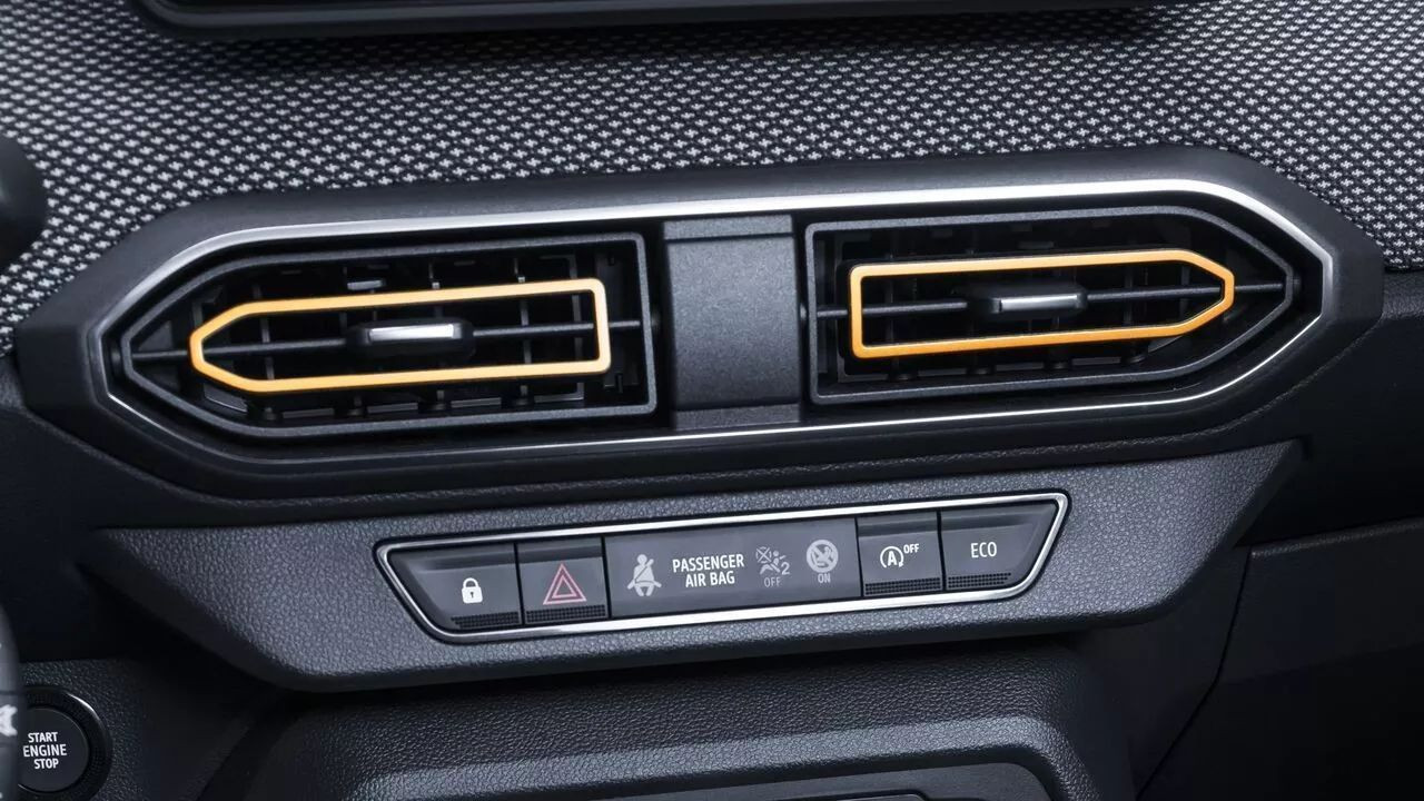 2021 Dacia Sandero yeni fiyat listesi canınızı sıkabilir! - Page 5