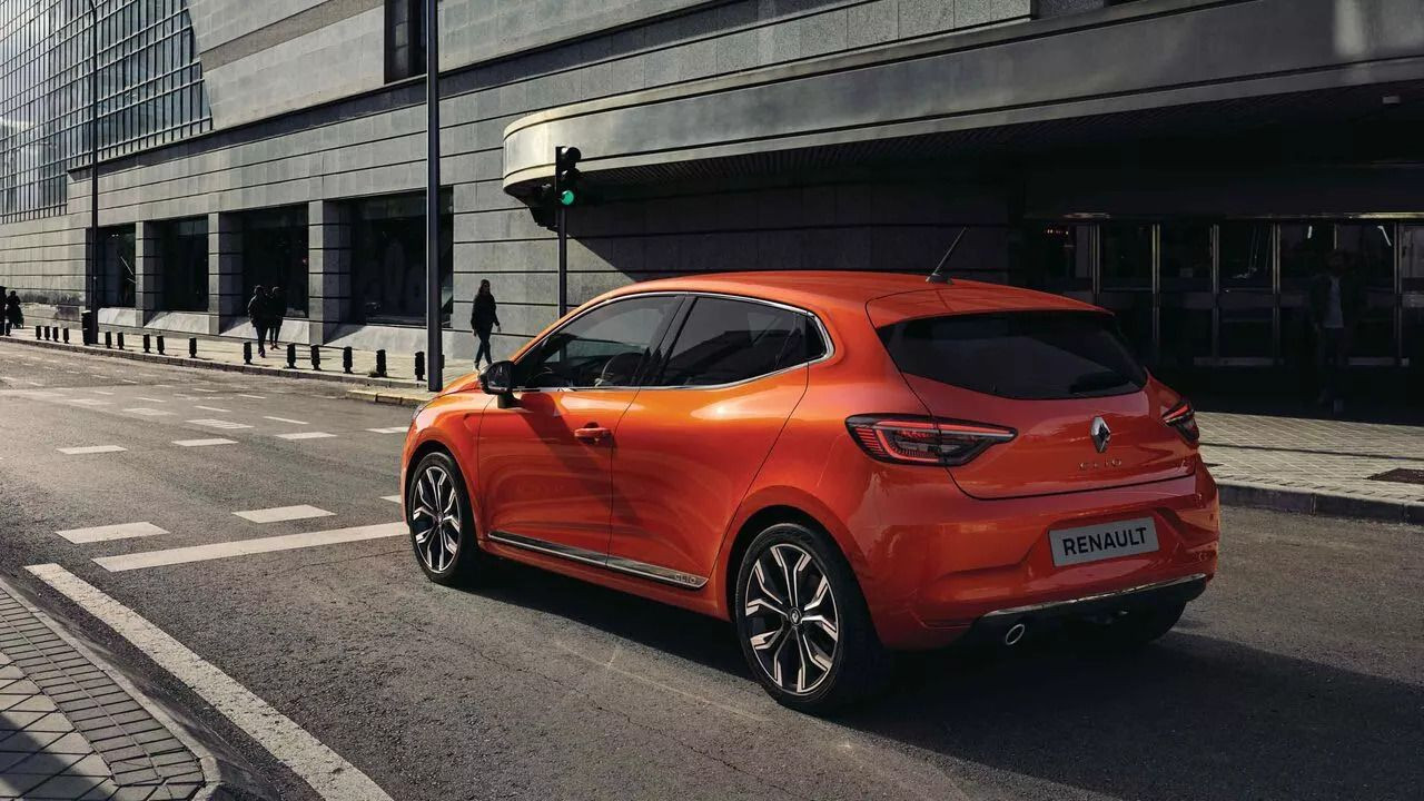 Sen Clio’sun kendine gel! Bu nasıl bir zam! 4 renault clio 2 pDUE