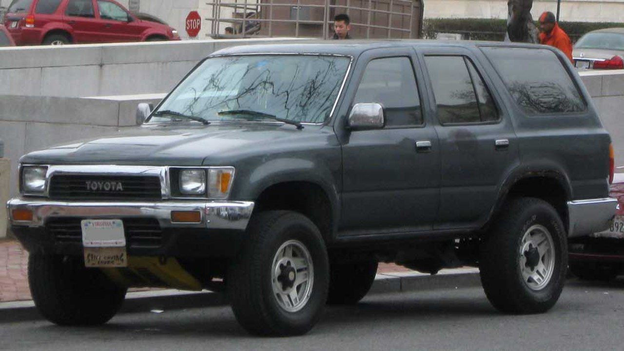 1280px-90-91-toyota-4runner-4gc4-1IY9.jpg