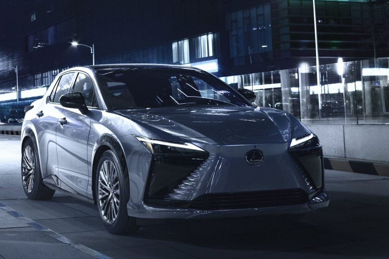 Lexus'un yeni elektrikli modeli uzay araçlarına benzeyen bir özellik ile geliyor! - Page 1