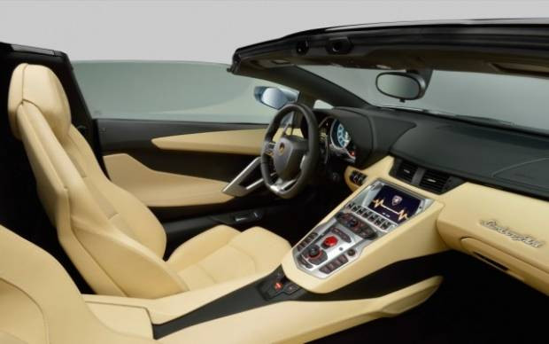 2013 Lamborghini Aventador LP700-4 Roadster resimleri - Page 1