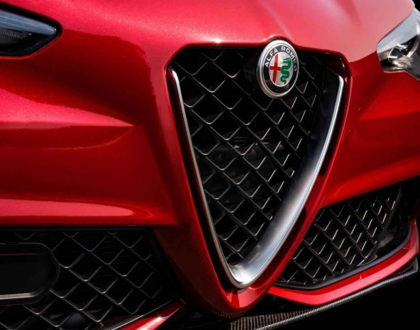 2016 Alfa Romeo Giulia İç Tasarımı Göründü - Page 3