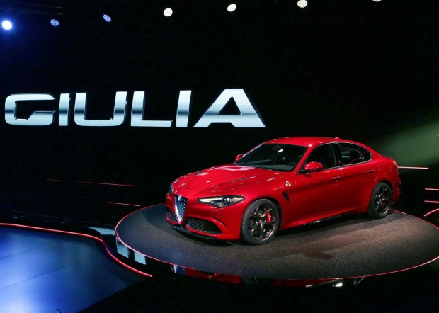 2016 Alfa Romeo Giulia'nın iç tasarımı gözüktü - Page 4