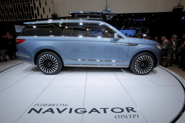 2016 Lincoln Navigator kendine hayran bıraktı! - Page 3