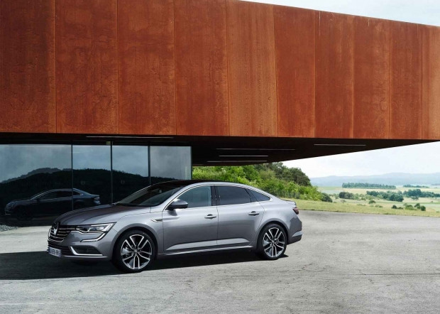 2016 Renault Talisman örtüsünü kaldırdıyor - Page 2
