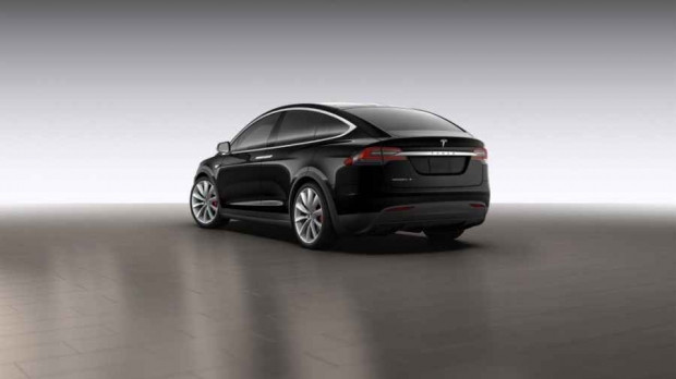 2016 Tesla Model X'in ilk fotoğrafları ve özellikleri - Page 1