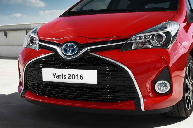 2016 Toyota Yaris makyaj özellikleri - Page 1