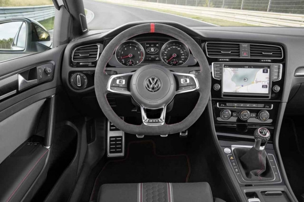 2016 Volkswagen Golf GTI Clubsport özellikleri belli oldu - Page 2