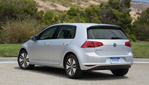 2016 VW E-Golf - Page 3