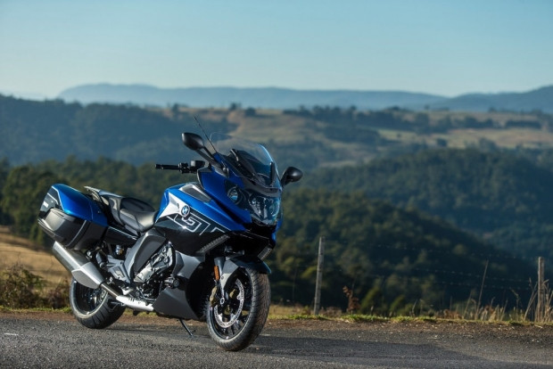 2017 BMW K1600GT test edildi - Page 1