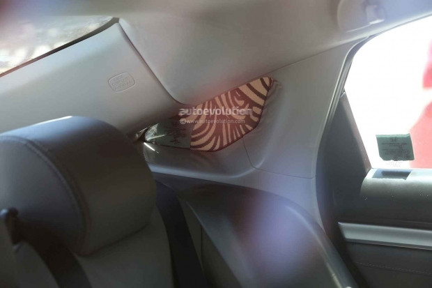 2017 Honda Civic Sedan iç tasarımı gözüktü - Page 4