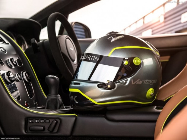 2018 Aston Martin Vantage AMR - Page 2
