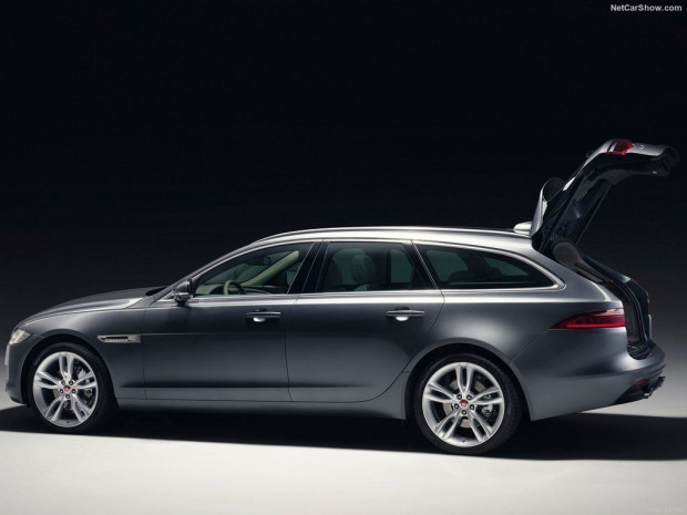 2018 Jaguar XF Sportbrake - Page 1