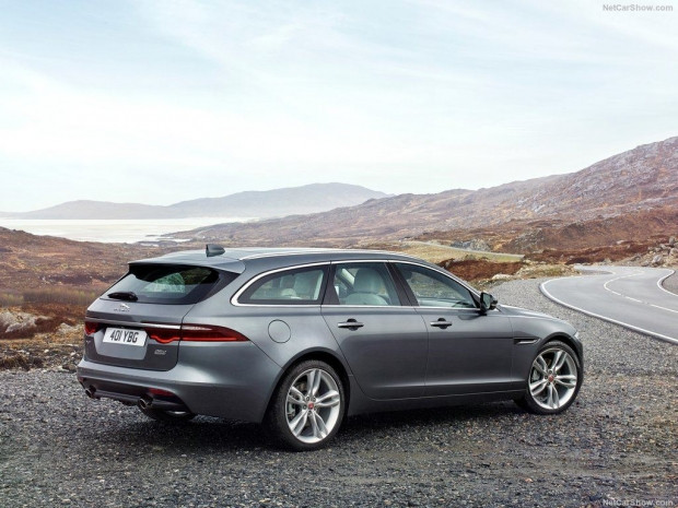 2018 Jaguar XF Sportbrake - Page 2