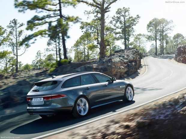 2018 Jaguar XF Sportbrake - Page 4